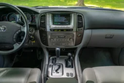 
										2007 Toyota Land Cruiser UZJ100 full									