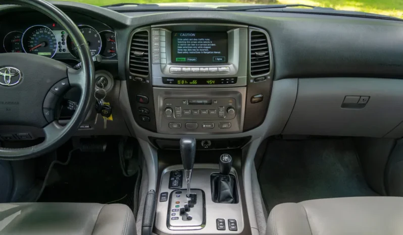
								2007 Toyota Land Cruiser UZJ100 full									