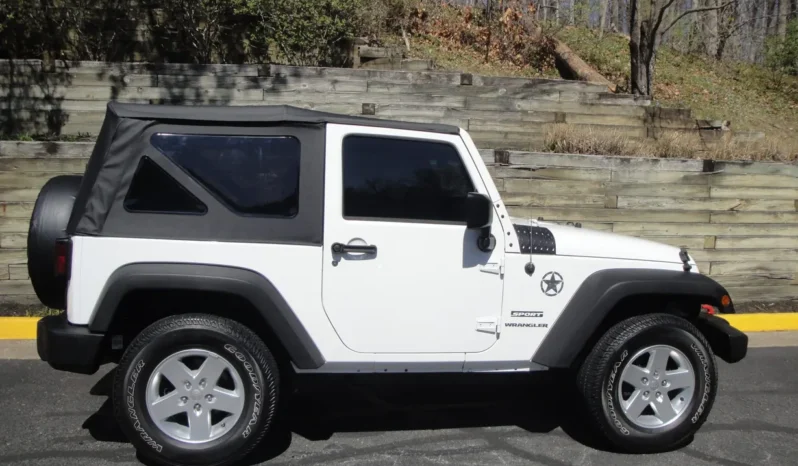 
								2014 Jeep Wrangler Sport S full									
