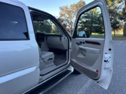 
										2004 Cadillac Escalade GMT800 AWD full									