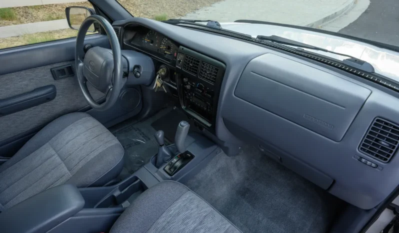 
								1999 Toyota Tacoma SR5 XtraCab V6 4×4 full									