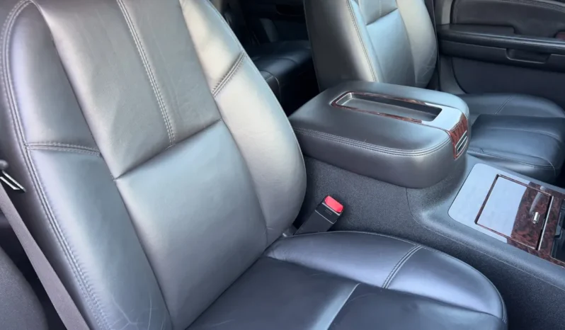 
								2007 GMC Yukon Denali full									