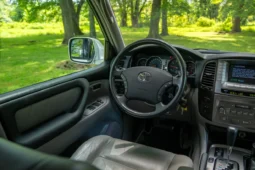 
										2007 Toyota Land Cruiser UZJ100 full									