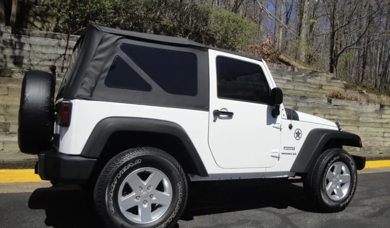 
								2014 Jeep Wrangler Sport S full									