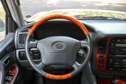 
										2001 Lexus LX470 full									