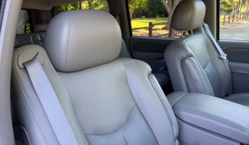 
								2005 GMC Yukon XL Denali GMT800 full									