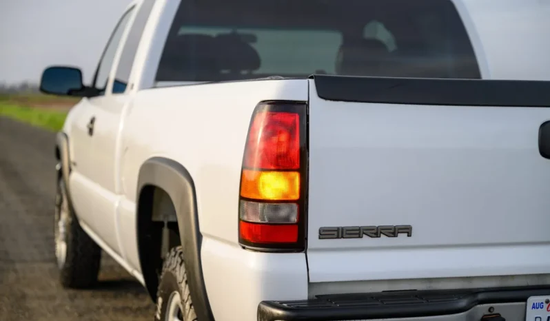 
								2001 GMC Sierra 2500 Extended Cab 4×4 full									