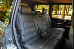 
										2001 Lexus LX470 full									