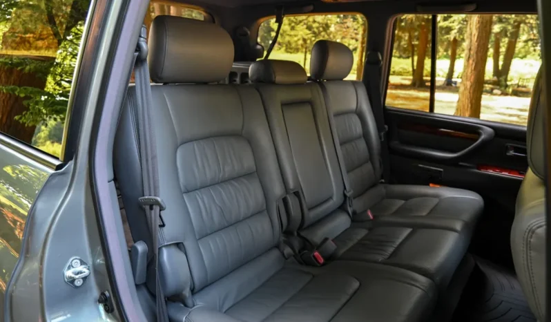 
								2001 Lexus LX470 full									