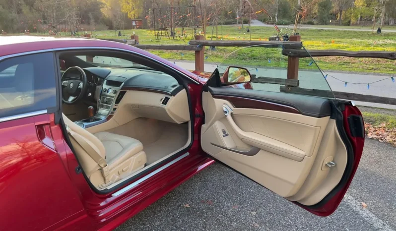 
								2011 Cadillac CTS Premium Coupe full									