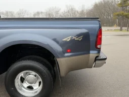 
										2004 Ford F-350 Super Duty Lariat Crew Cab Power Stroke 4×4 Dually full									