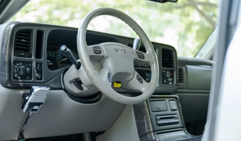 
								2004 GMC Sierra 1500 Denali Extended Cab full									