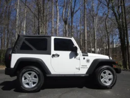 
										2014 Jeep Wrangler Sport S full									