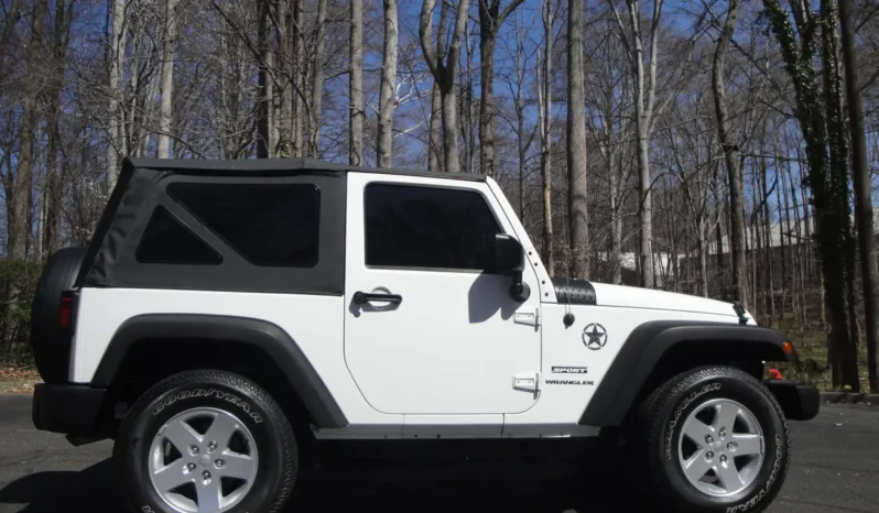 
								2014 Jeep Wrangler Sport S full									