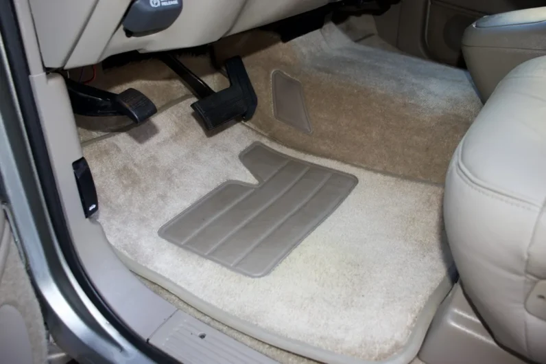 
								1999 Chevrolet Tahoe LT full									