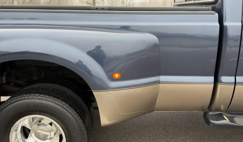 
								2004 Ford F-350 Super Duty Lariat Crew Cab Power Stroke 4×4 Dually full									