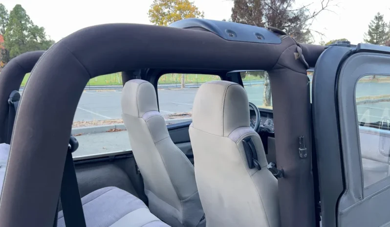 
								2005 Jeep Wrangler SE 6-Speed full									
