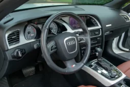 
										2011 Audi S5 Cabriolet Quattro Prestige full									