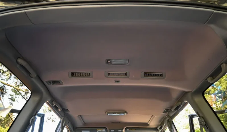 
								2001 Lexus LX470 full									