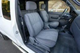 
										1999 Toyota Tacoma SR5 XtraCab V6 4×4 full									