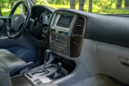 
										2007 Toyota Land Cruiser UZJ100 full									