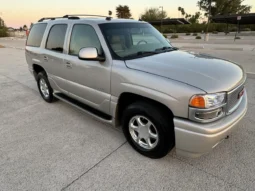 
										2004 GMC Yukon Denali 1500 Luxury full									