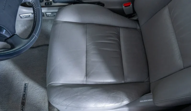 
								2007 Toyota Land Cruiser UZJ100 full									