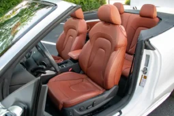 
										2011 Audi S5 Cabriolet Quattro Prestige full									