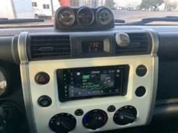 
										2012 Toyota FJ Cruiser full									
