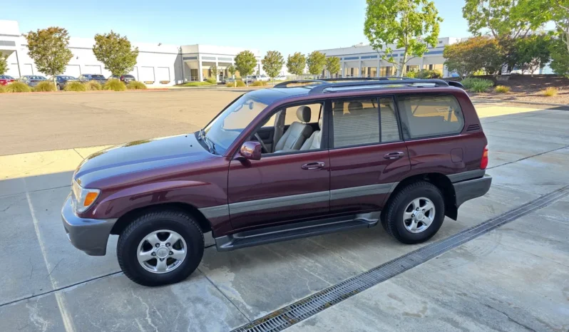 
								2001 Toyota Land Cruiser UZJ100 full									