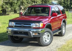 
										1999 Toyota 4Runner SR5 full									