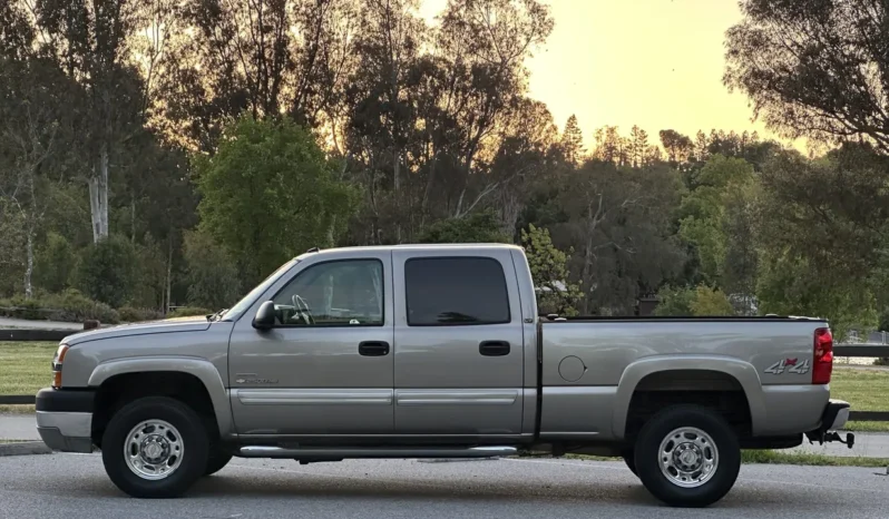 
								2003 Chevrolet Silverado 2500HD LT Crew Cab Duramax 4×4 full									