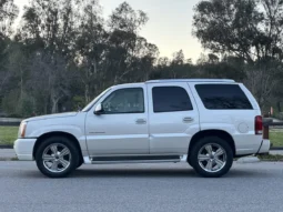 
										2004 Cadillac Escalade GMT800 AWD full									