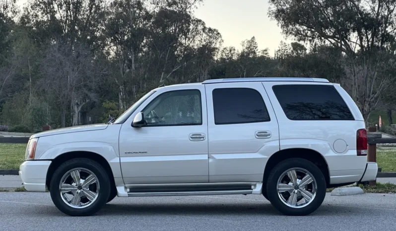 
								2004 Cadillac Escalade GMT800 AWD full									