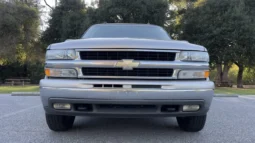 
										2004 Chevrolet Suburban 2500 LT 8.1L 4×4 full									