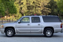 
										2005 GMC Yukon XL Denali GMT800 full									