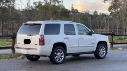 
										2007 GMC Yukon Denali full									
