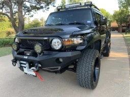 
										2014 Toyota FJ Cruiser full									