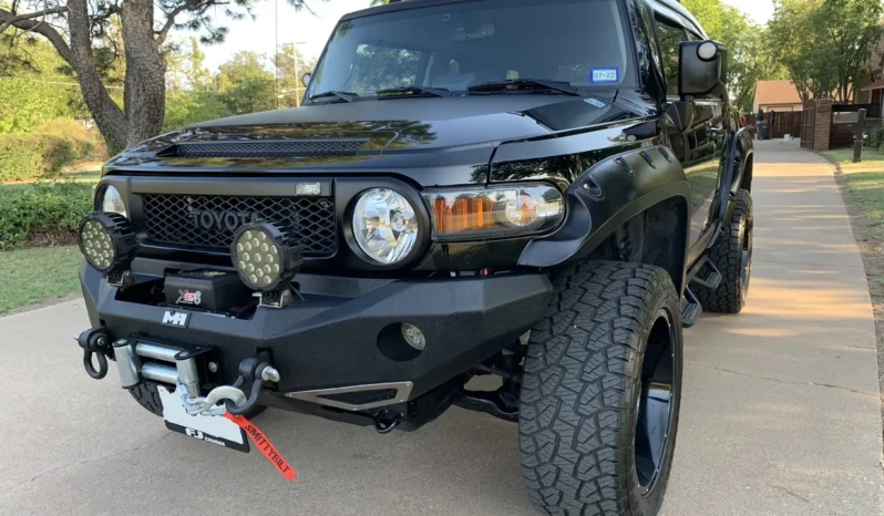
								2014 Toyota FJ Cruiser full									