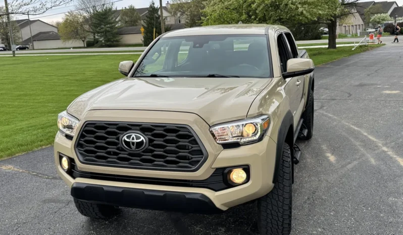 
								2020 Toyota Tacoma TRD Off-Road Double Cab 4×4 V6 6-Speed full									