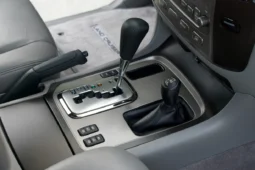 
										2003 Toyota Land Cruiser UZJ100 full									