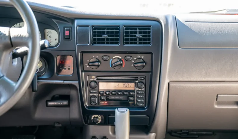 
								2003 Toyota Tacoma SR5 Double Cab TRD V6 full									