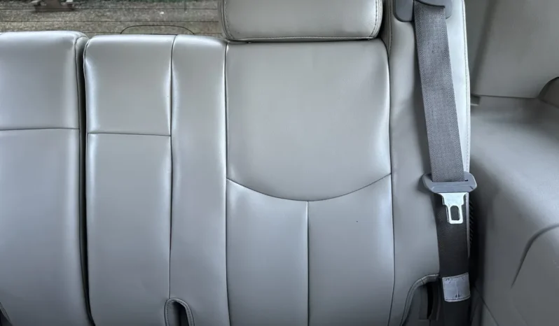 
								2004 Cadillac Escalade GMT800 AWD full									