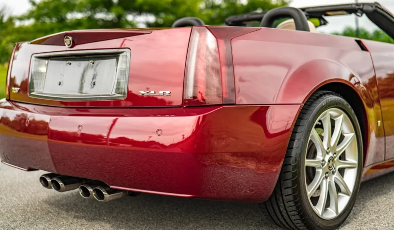 
								2006 Cadillac XLR-V Supercharged full									