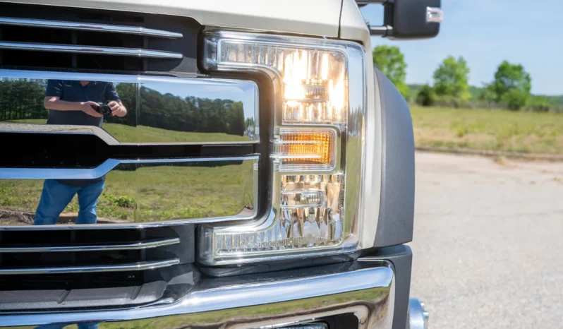 
								2018 Ford F-450 Super Duty Lariat Crew Cab Power Stroke Dually 4×4 Flatbed full									