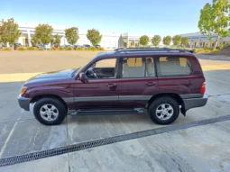 
										2001 Toyota Land Cruiser UZJ100 full									
