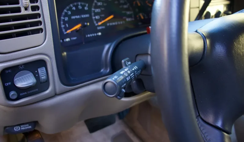 
								1999 Chevrolet Tahoe LT full									
