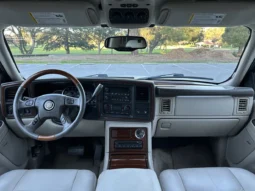 
										2004 Cadillac Escalade GMT800 AWD full									