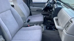 
										2005 Jeep Wrangler SE 6-Speed full									