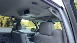 
										2004 Chevrolet Suburban 2500 LT 8.1L 4×4 full									